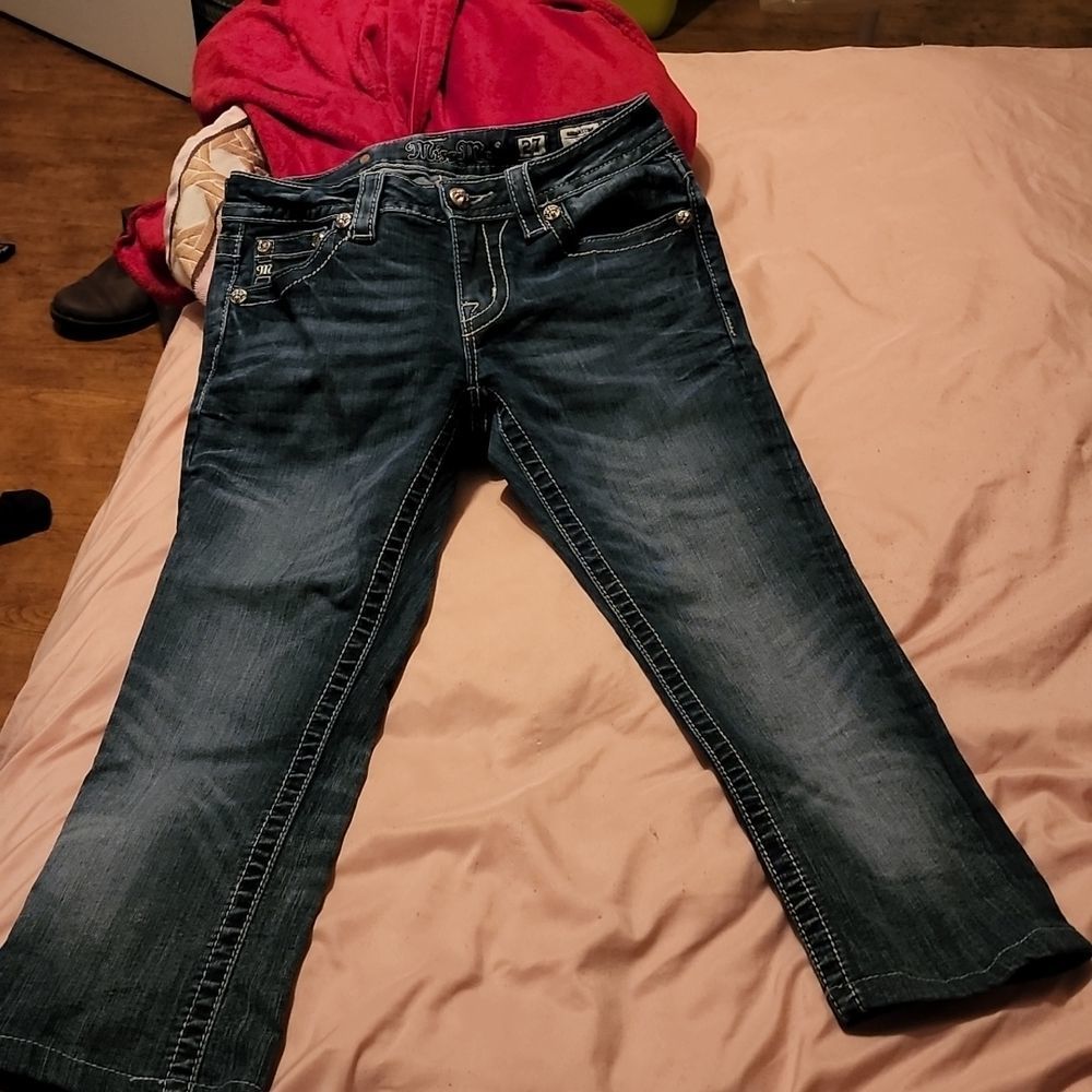 Miss me size 27 capri jeans /boot super cute and comfy perfect for summerspring